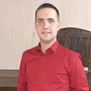 Михаил, 32 года