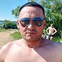Ахмедович, 35 лет