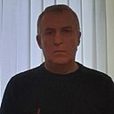 Bin, 53 года