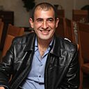 Манук, 39 лет