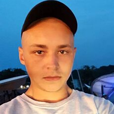 Фотография мужчины Ігор, 19 лет из г. Горзов-Виелкопольски