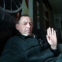 Максим, 44 года
