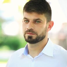 Фотография мужчины Madalin, 32 года из г. București