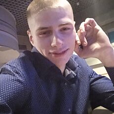 Фотография мужчины Владимир, 23 года из г. Томск