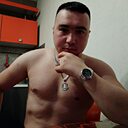 Татарин Захаров, 32 года