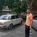 Овик, 50 лет