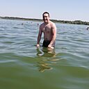 Денис, 33 года