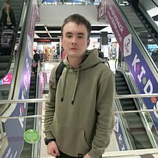 Фотография мужчины Рома, 25 лет из г. Верхняя Пышма
