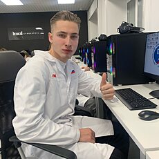 Фотография мужчины Артём, 20 лет из г. Первоуральск