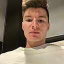 Максим, 22 года