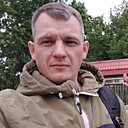 Сега, 37 лет