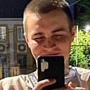 Илья, 23 года