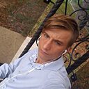 Денис, 24 года