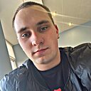 Максим, 22 года