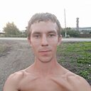 Максим, 24 года