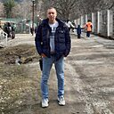 Макс, 44 года