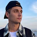 Роман, 25 лет