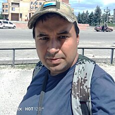 Фотография мужчины Ярик, 33 года из г. Новомосковск