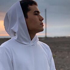 Фотография мужчины Андрей, 26 лет из г. Южно-Сахалинск