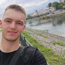 Фотография мужчины Илья, 24 года из г. Стрежевой