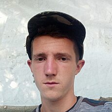 Фотография мужчины Максим, 19 лет из г. Михайловка (Волгоградская Област