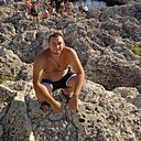 Максим, 33 года