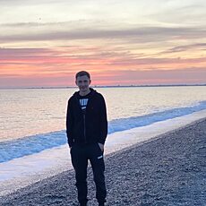 Фотография мужчины Валик, 31 год из г. Симферополь