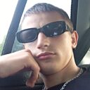 Максим, 23 года