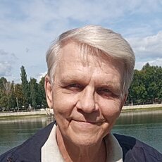 Фотография мужчины Валерий, 68 лет из г. Самара