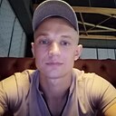 Михаил, 32 года