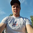 Максим, 23 года