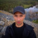 Артем Захаров, 34 года