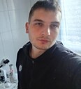 Макс, 23 года