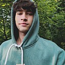 Зухриддин, 20 лет