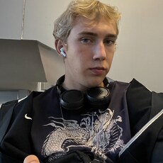 Фотография мужчины Денис, 21 год из г. Южно-Сахалинск