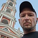 Макс, 33 года