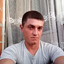 Русел, 33 года