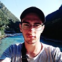 Олег, 23 года