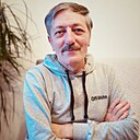 Виктор, 64 года