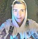 Максим, 22 года