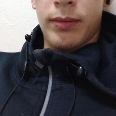 Фотография мужчины Рома, 21 год из г. Челябинск