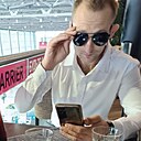 Артём, 33 года