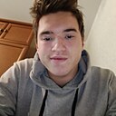 Stas, 22 года