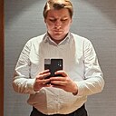 Elliot Alderson, 42 года