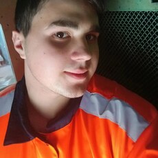 Фотография мужчины Владислав, 23 года из г. Оленегорск