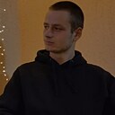 Денис, 22 года