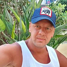 Фотография мужчины Владимир, 45 лет из г. Адлер