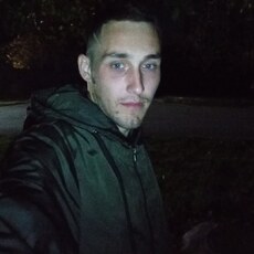 Фотография мужчины Вадик, 25 лет из г. Волгодонск