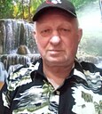 Евгений, 64 года