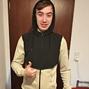 Максим, 22 года